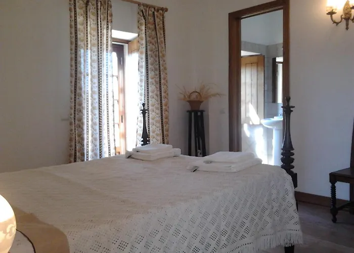 Historical 4 - Bedroom In