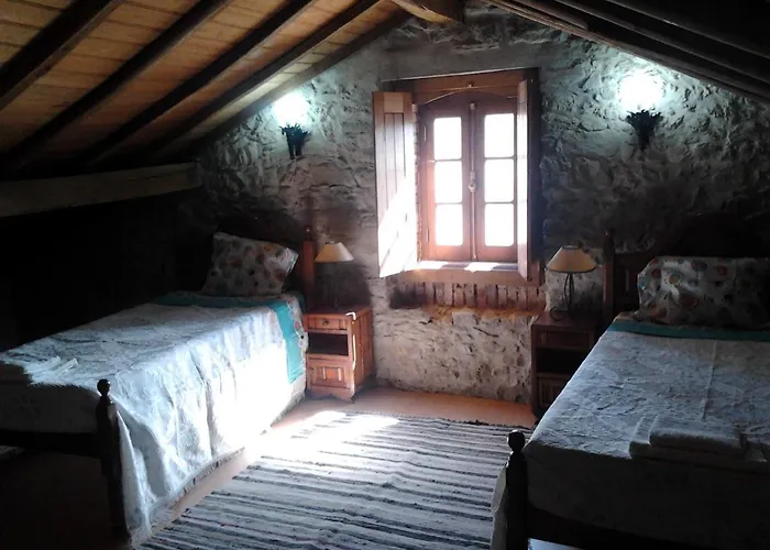 Historical 4 - Bedroom In